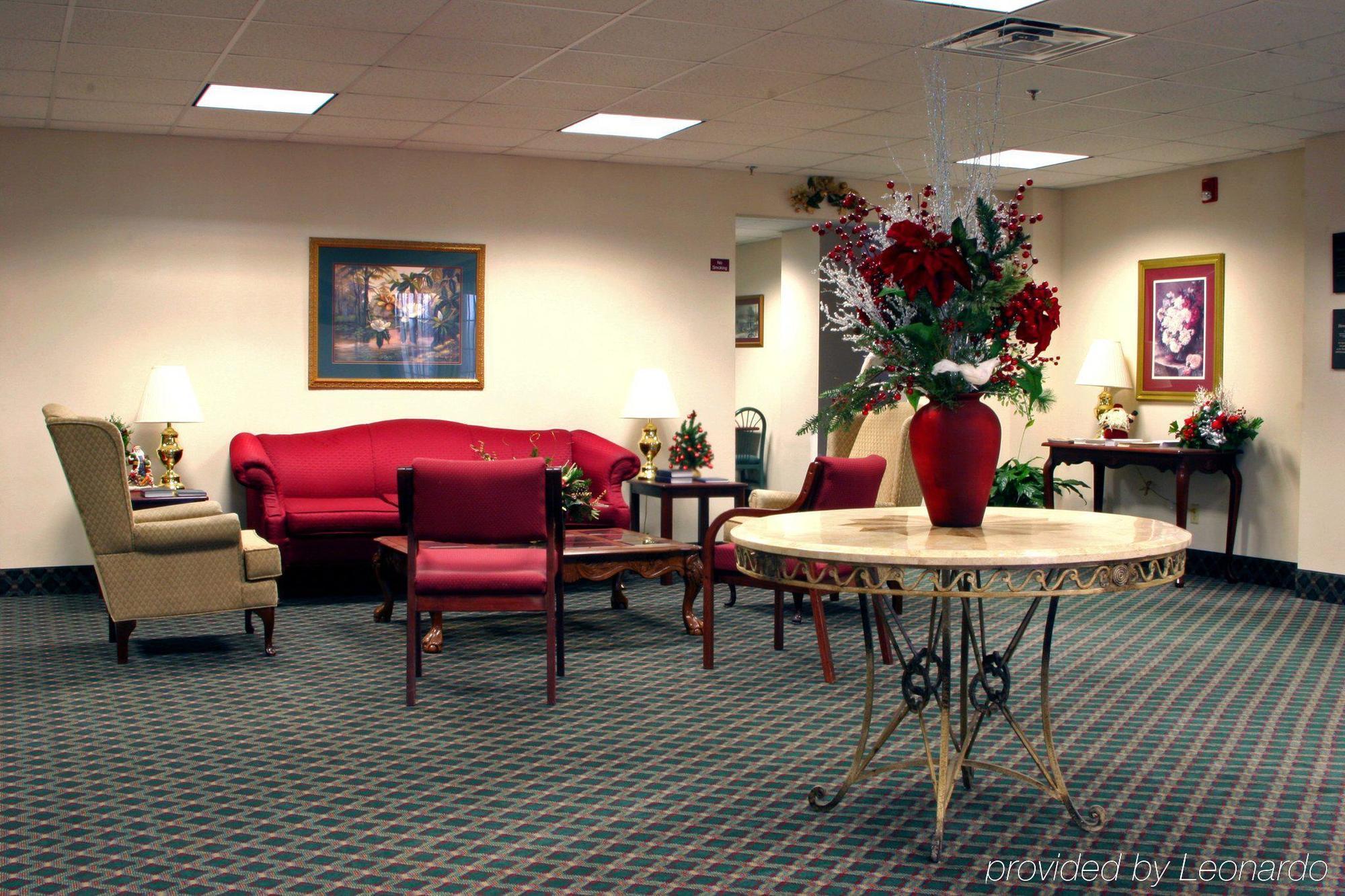 Collins Inn & Suites 内观 照片